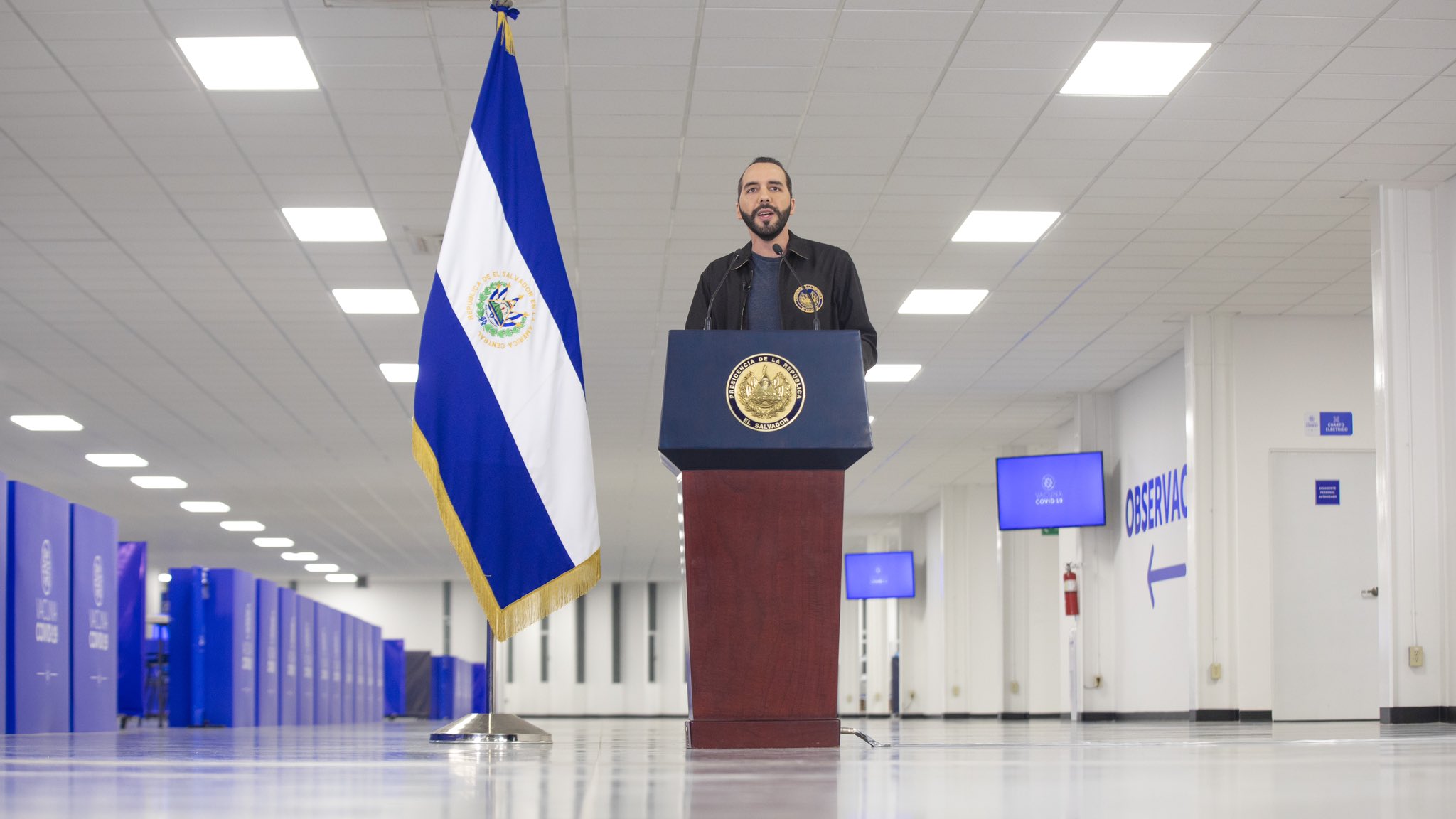 Presidente Bukele insta a salvadoreños utilizar el Megacentro de Vacunación para descongestionar otros lugares habilitados presidente-bukele-insta-a-salvadorenos-utilizar-el-megacentro-de-vacunacion-para-descongestionar-otros-lugares-habilitados